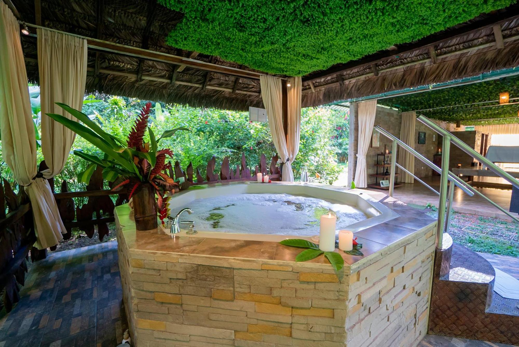 La Selva Eco-Lodge & Retreat Providencia Ngoại thất bức ảnh
